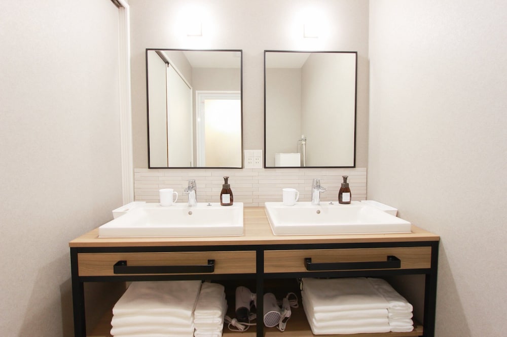 デラックス ルーム 客室13 | ホテル ティアラ