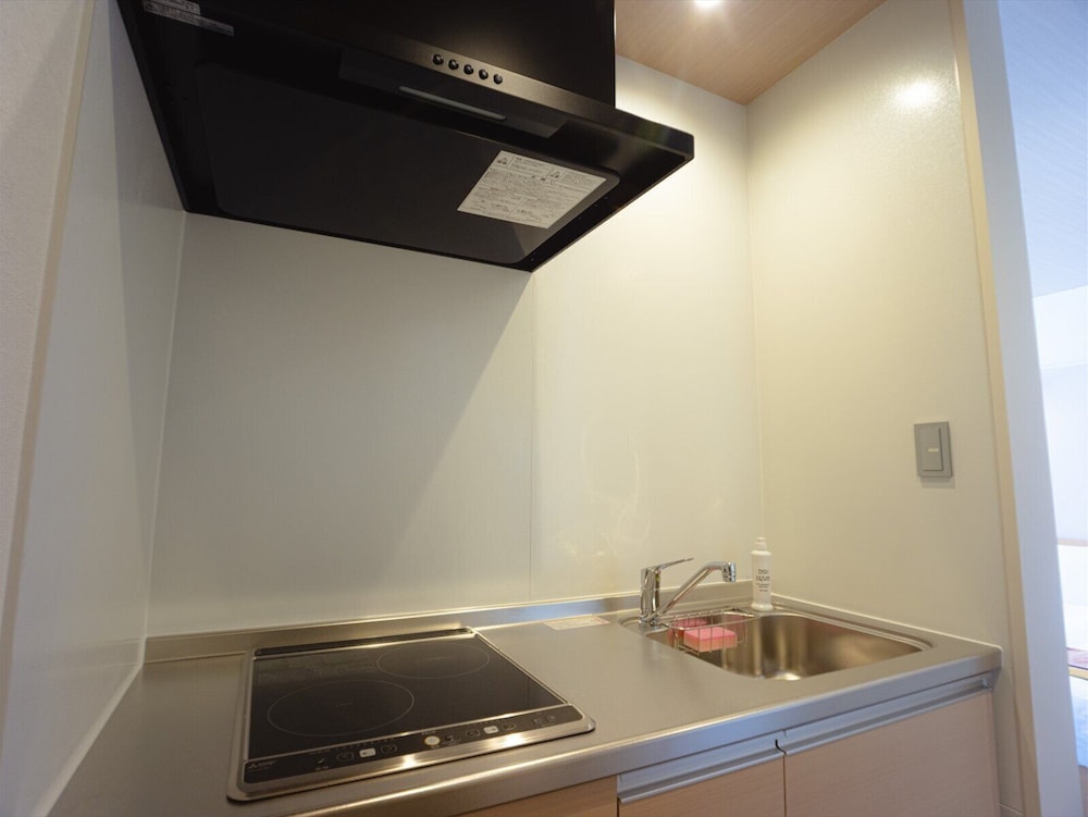 コンフォート トリプルルーム 専用キッチン1 | グランドベース住吉