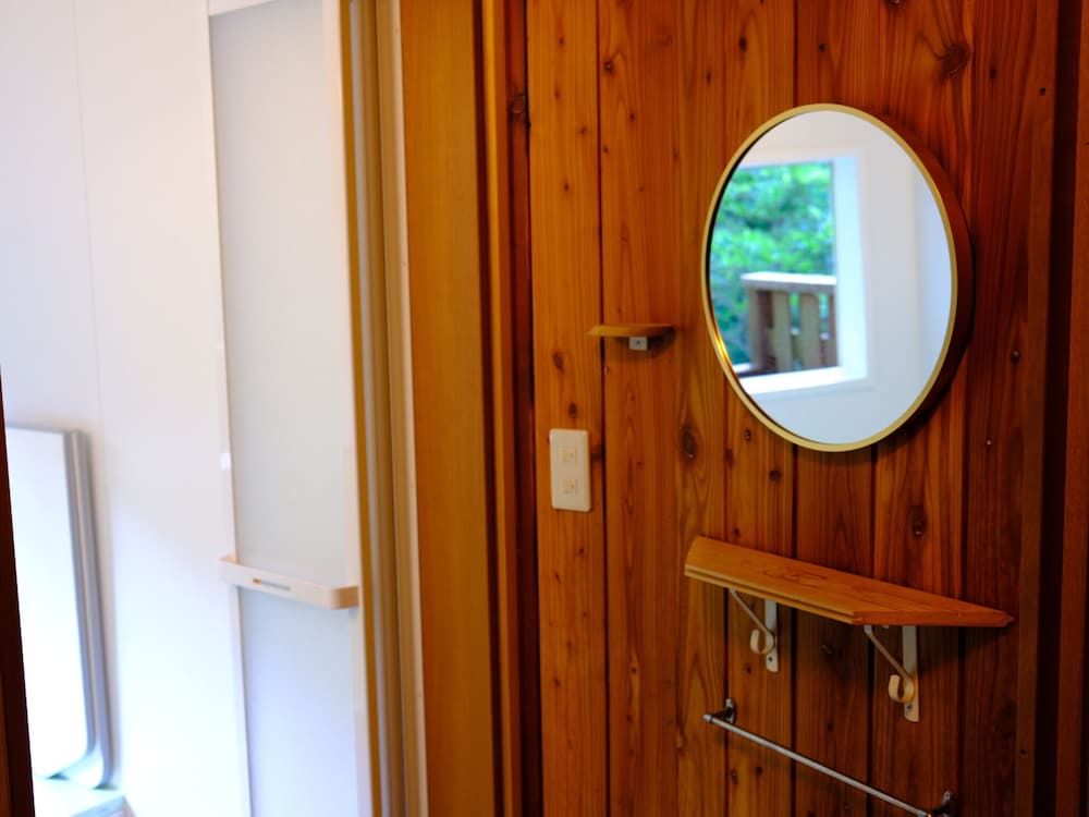 コテージ マウンテンビュー マウンテンサイド バスルーム2 | Private Retreat Nagano Togakushi