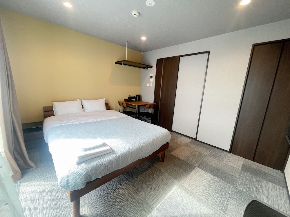 ベーシック ダブルルーム | Miro Hotel 今出川