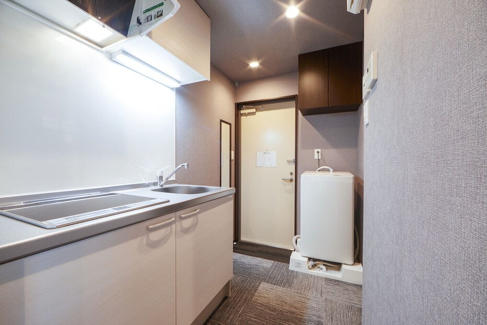 ベーシック ダブルルーム 専用簡易キッチン0 | Miro Hotel 今出川