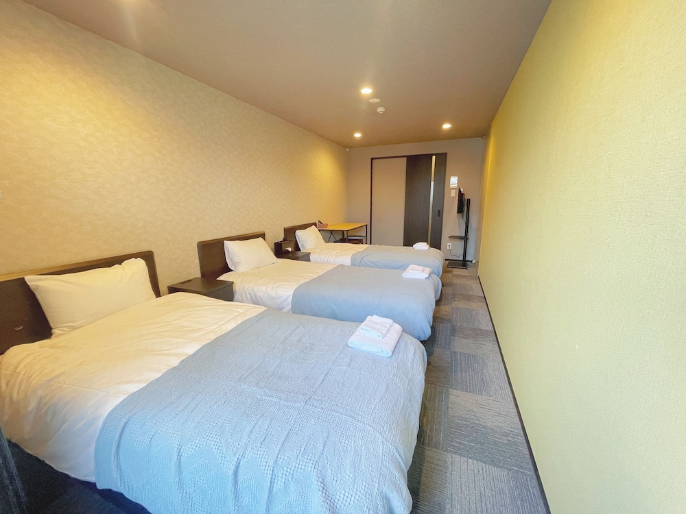 ベーシック トリプルルーム 客室2 | Miro Hotel 今出川