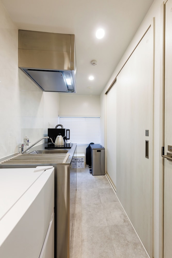 202号室、禁煙 客室3 | Namba Kuromon Central Self Inn
