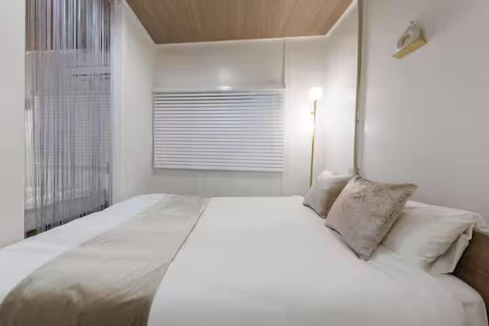 201号室、禁煙 客室22 | Namba Kuromon Central Self Inn