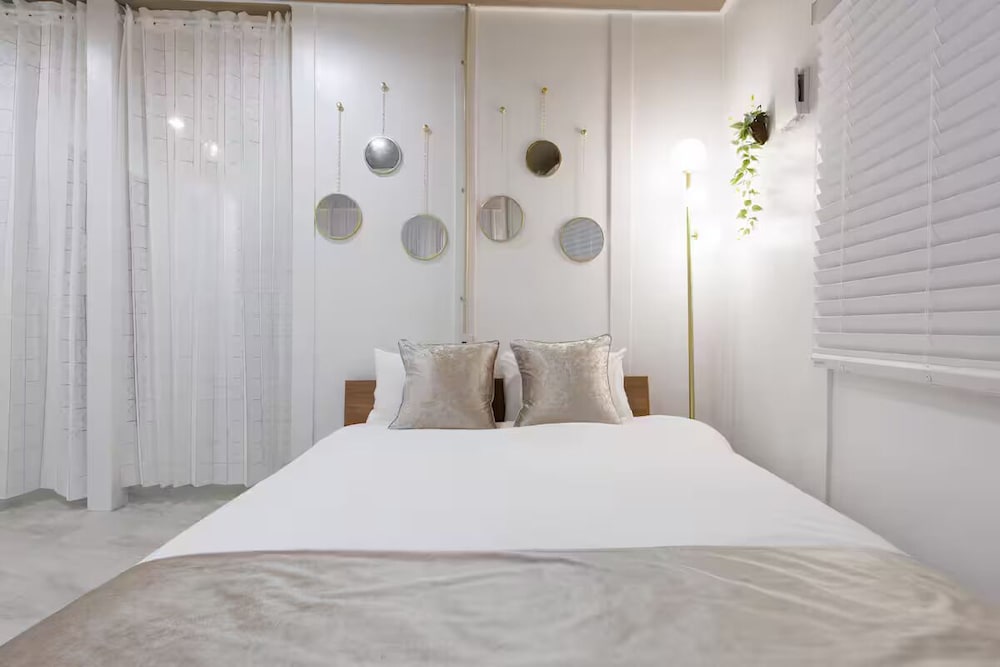 201号室、禁煙 客室6 | Namba Kuromon Central Self Inn