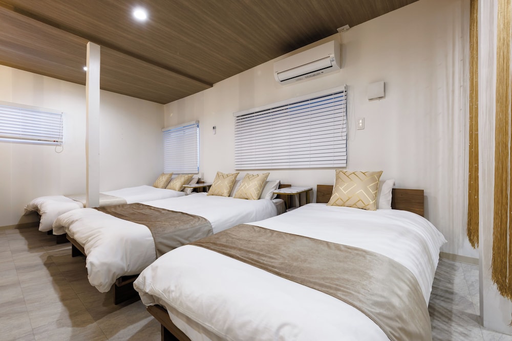 202号室、禁煙 客室2 | Namba Kuromon Central Self Inn