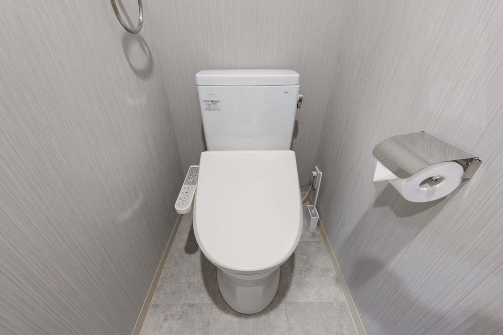 202号室、禁煙 バスルーム6 | Namba Kuromon Central Self Inn