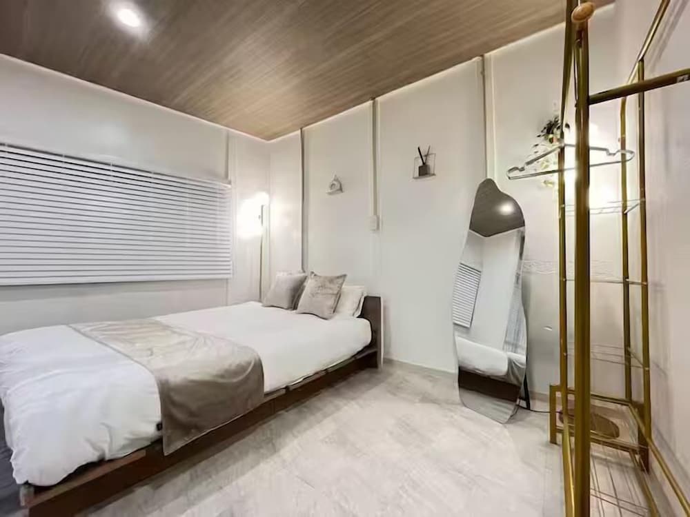 201号室、禁煙 客室28 | Namba Kuromon Central Self Inn
