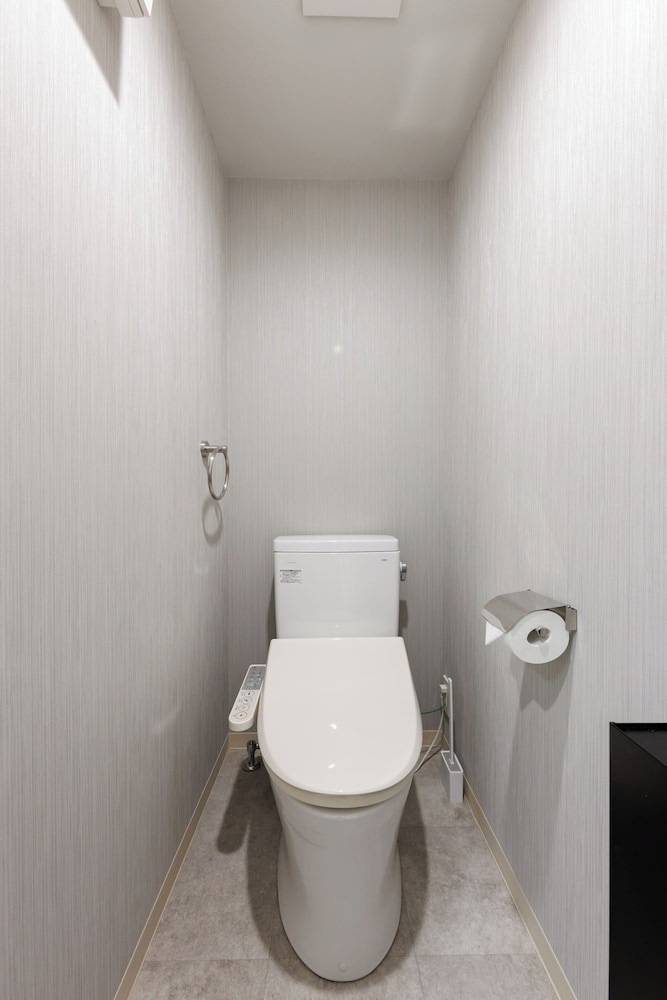 202号室、禁煙 バスルーム3 | Namba Kuromon Central Self Inn