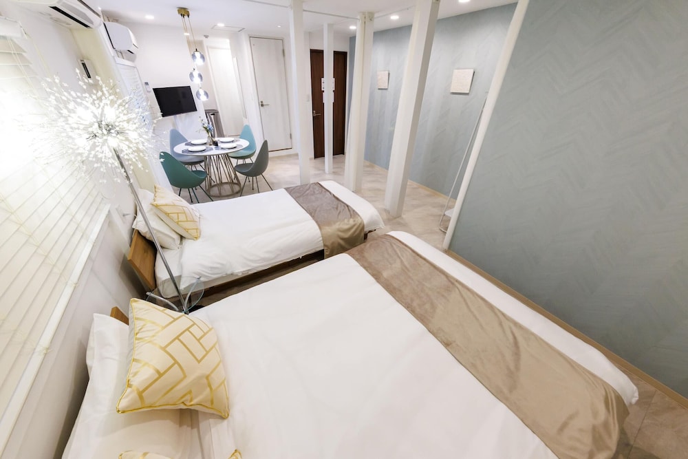 302号室、禁煙 客室3 | Namba Kuromon Central Self Inn