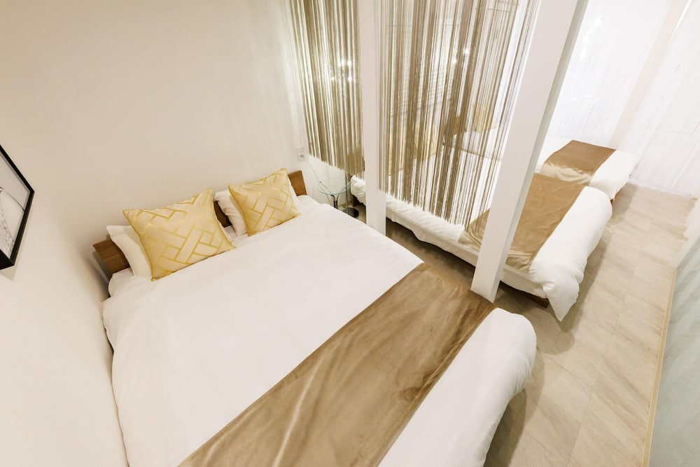 302号室、禁煙 客室14 | Namba Kuromon Central Self Inn