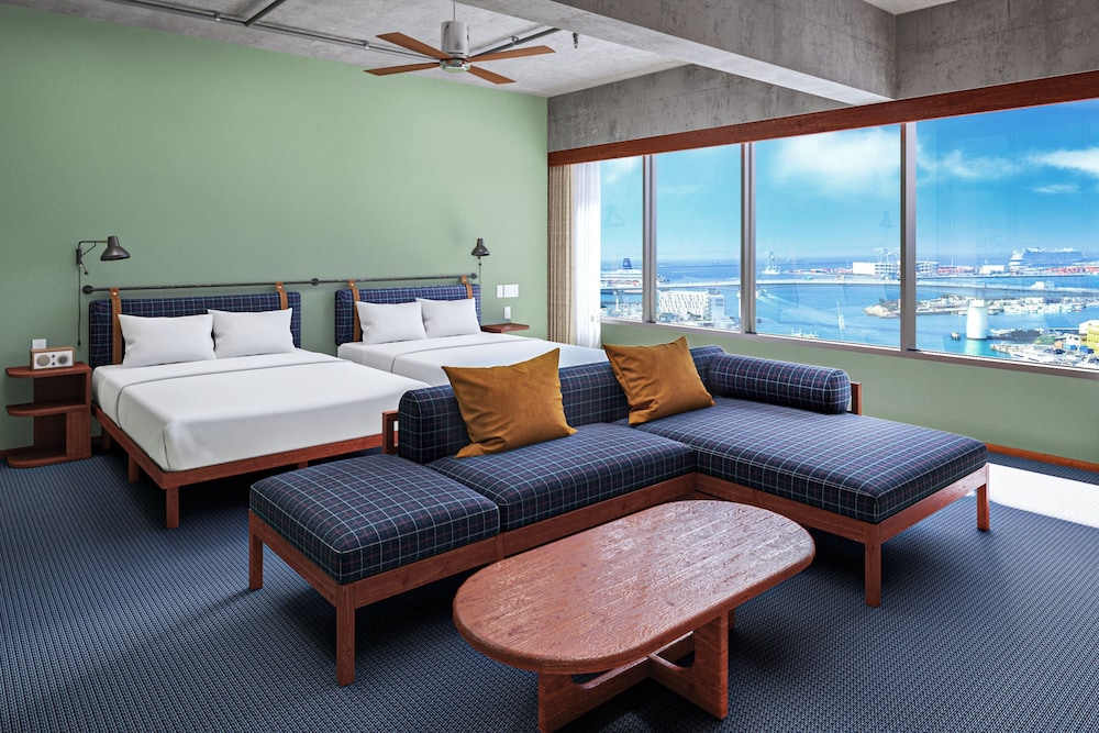 コンフォートデラックス 禁煙 (ダブルベッド2台/洗濯機) | サウスゲートホテル沖縄