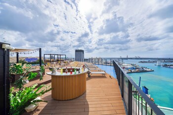 サウスゲートホテル沖縄 那覇泊港(とまりん直結)