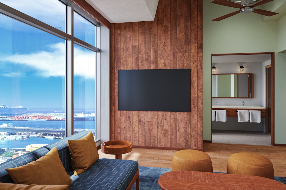 ジュニアスイート（最上階／サウナ／ビューバス／洗濯機） 客室1 | サウスゲートホテル沖縄