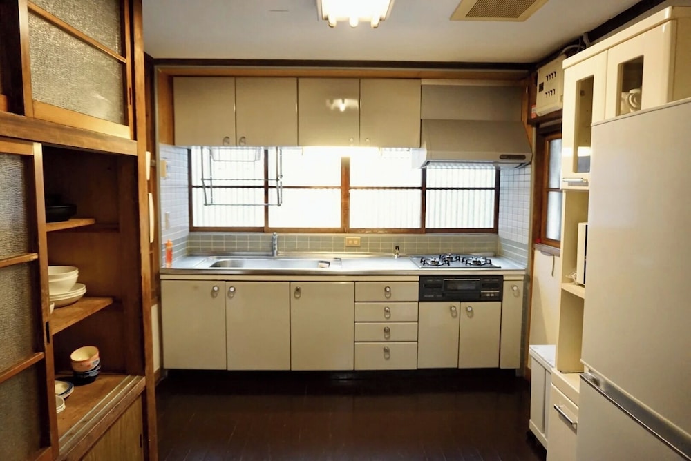 ハウス バルコニー オーシャンビュー 専用キッチン0 | あざみ庵 熱海