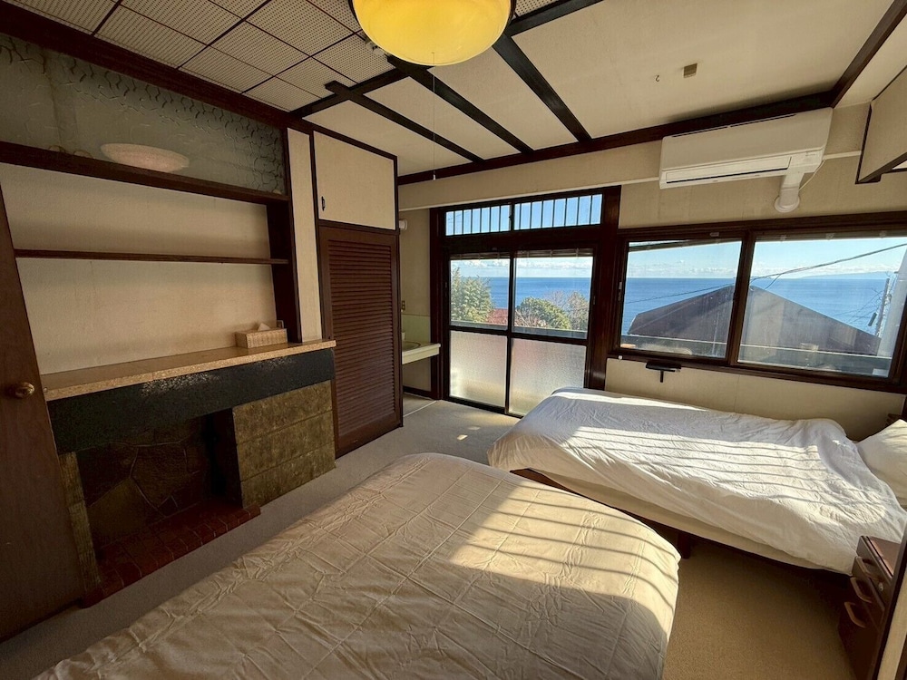 ハウス バルコニー オーシャンビュー 客室14 | あざみ庵 熱海