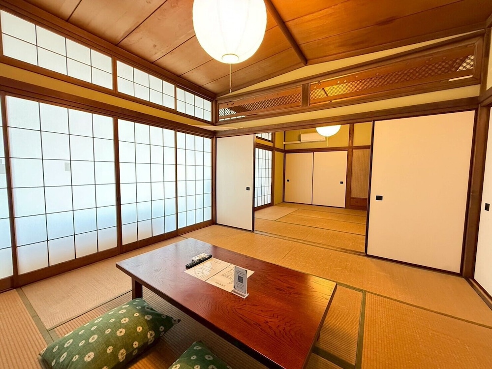 ハウス バルコニー オーシャンビュー 客室10 | あざみ庵 熱海