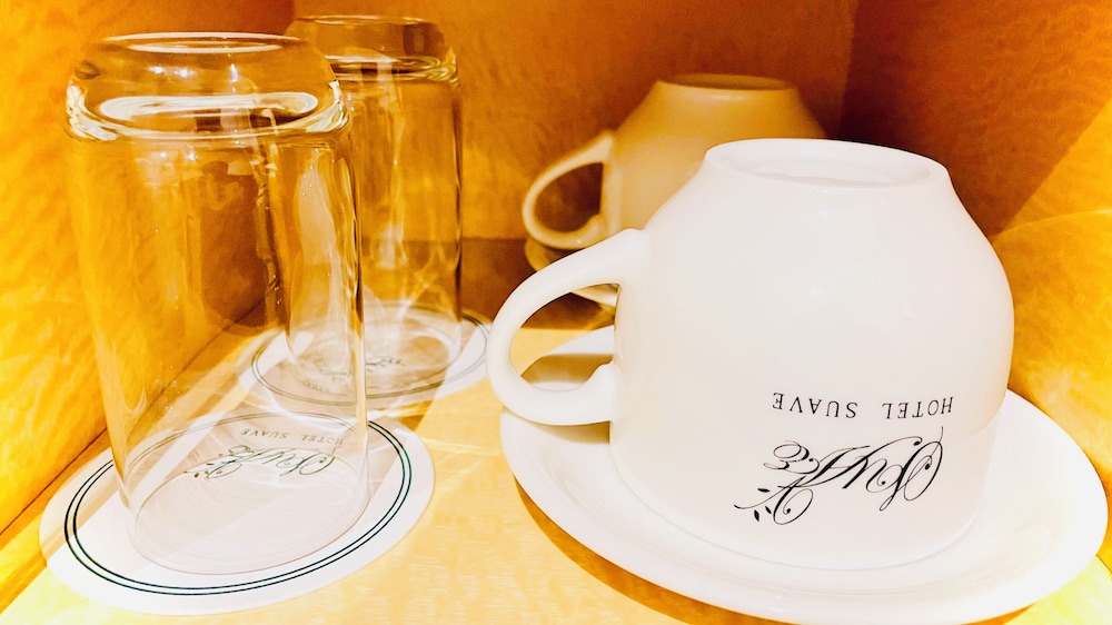 エコノミー ダブルルーム セミダブルベッド 1 台 喫煙可 専用バスルーム 客室4 | ホテルサーブ渋谷