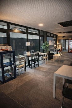 アンバー ホステル