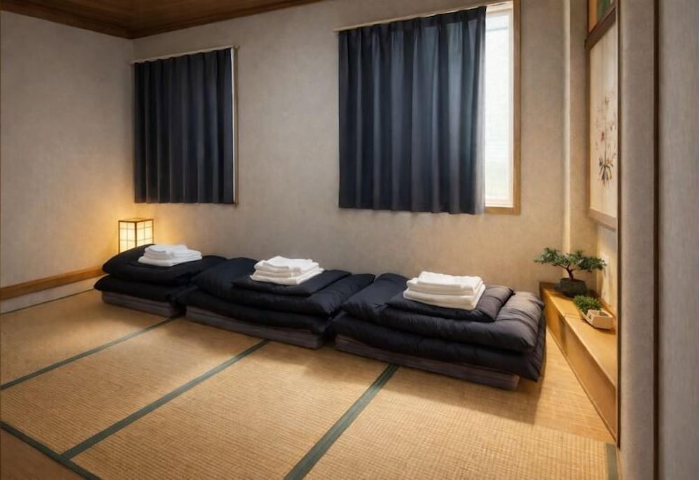 ファミリー トリプルルーム | アンバー ホステル