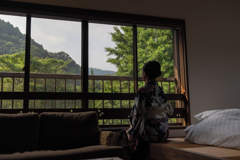 トラディショナル ルーム 客室1 | 瑞光園