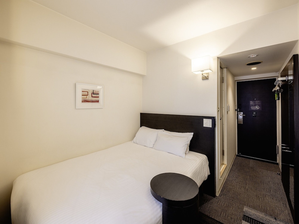 (喫煙)セミダブル | KOKO HOTEL 横浜鶴見