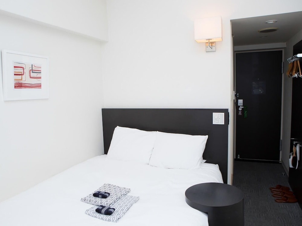 (禁煙)スタンダードダブル 客室1 | KOKO HOTEL 横浜鶴見