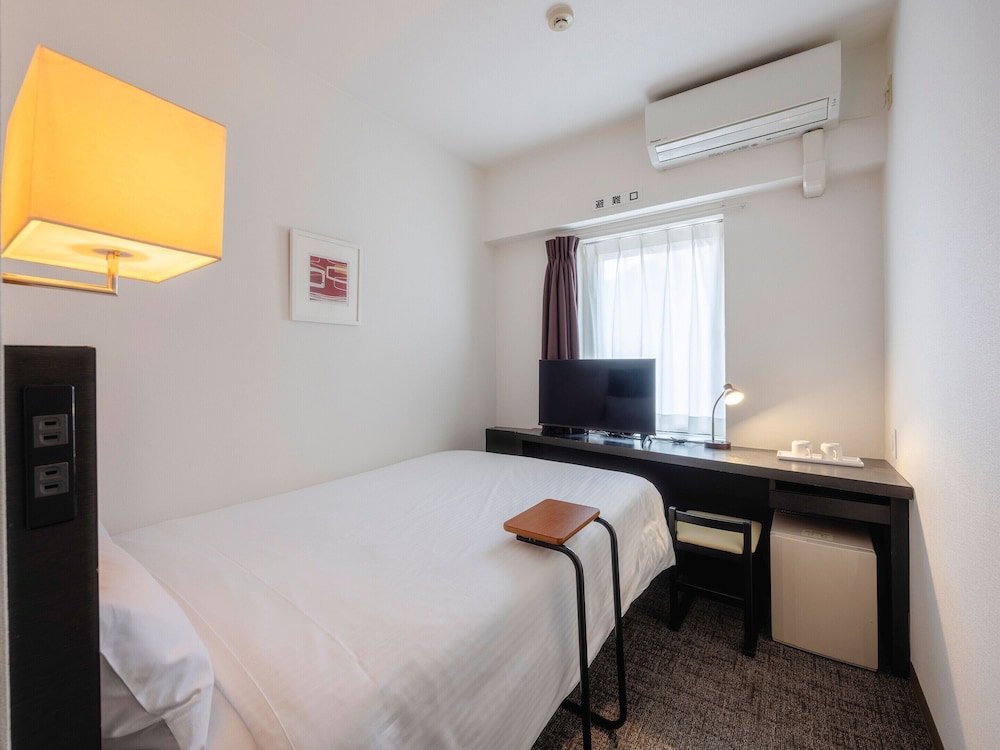 (喫煙)セミダブル | KOKO HOTEL 横浜鶴見