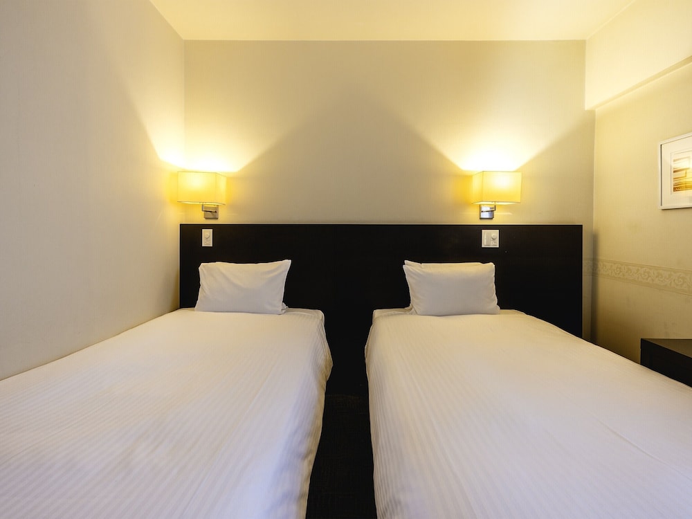 エコノミー ツインルーム 喫煙可 客室3 | KOKO HOTEL 横浜鶴見