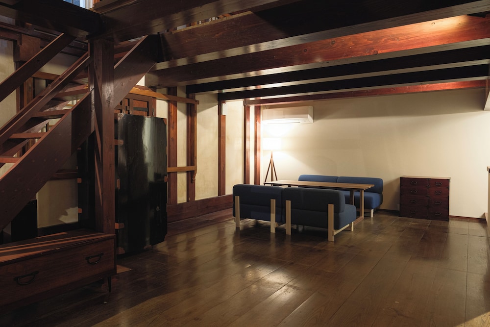 トラディショナル スイート ベッド (複数台) 禁煙 簡易キッチン 客室5 | 泊まれる文化交流施設「盆宿Ｕ」