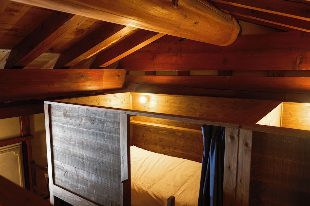 スタンダード シャレー ベッド (複数台) 禁煙 客室清掃 客室4 | 泊まれる文化交流施設「盆宿Ｕ」