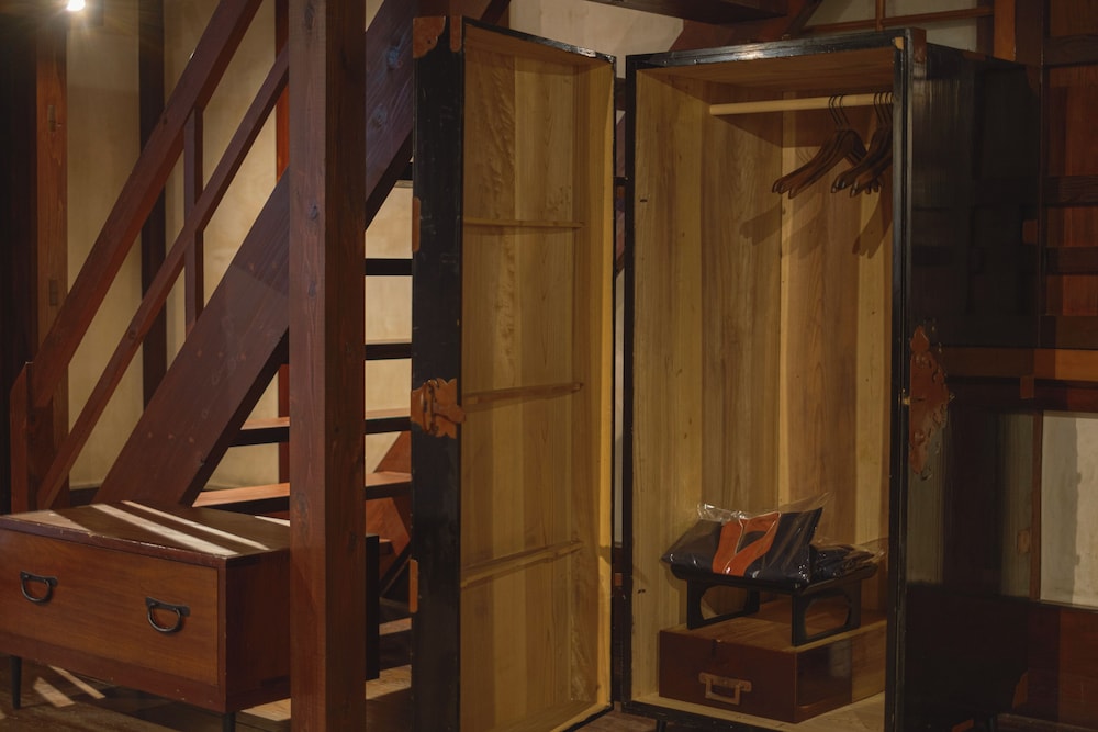 和風スイート ベッド (複数台) 禁煙 簡易キッチン 内装0 | 泊まれる文化交流施設「盆宿Ｕ」