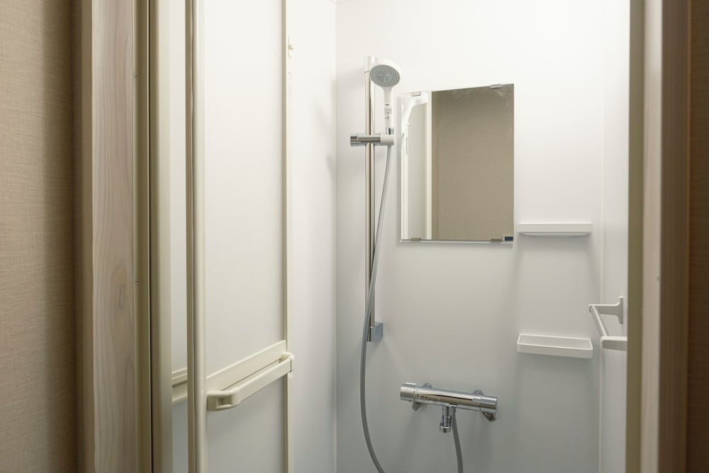 コンフォート シャレー ベッド (複数台) 禁煙 客室清掃 バスルーム0 | 泊まれる文化交流施設「盆宿Ｕ」