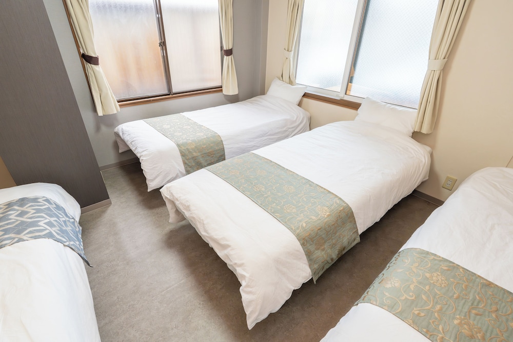 ファミリー アパートメント ベッド (複数台) 禁煙 1 階 客室1 | 暁の宿　縁