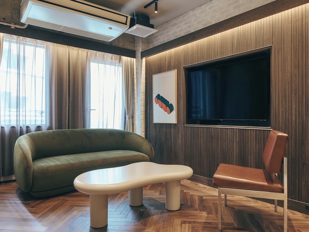 スーペリア ルーム リビング エリア3 | illi Lay Shibuya-Ebisu