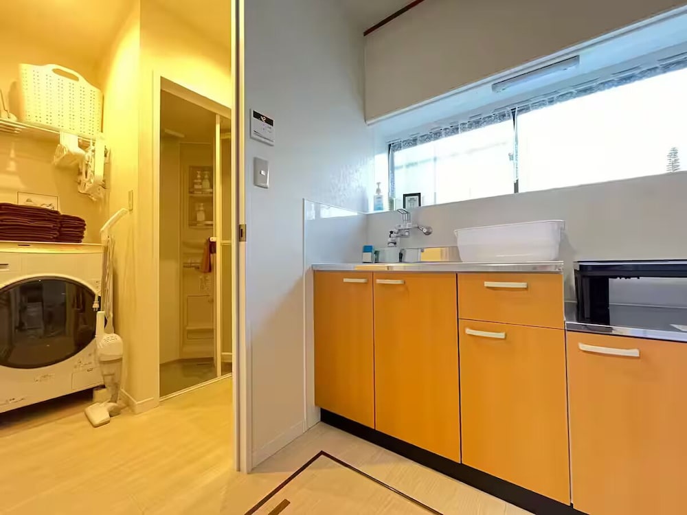 ベーシック ハウス シティビュー ランドリー1 | 東立石 戸建