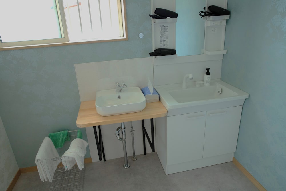 ファミリー ヴィラ オーシャンビュー バスルーム0 | SANTE 4073 STAY & SAUNA HAKATA ISLAND 1