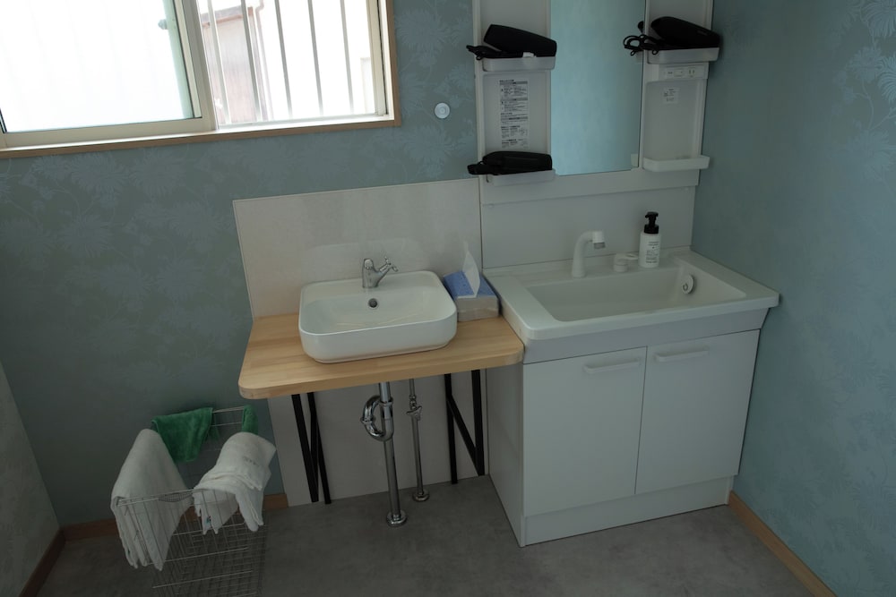 ファミリー ヴィラ オーシャンビュー バスルーム0 | SANTE 4073 STAY & SAUNA HAKATA ISLAND 1