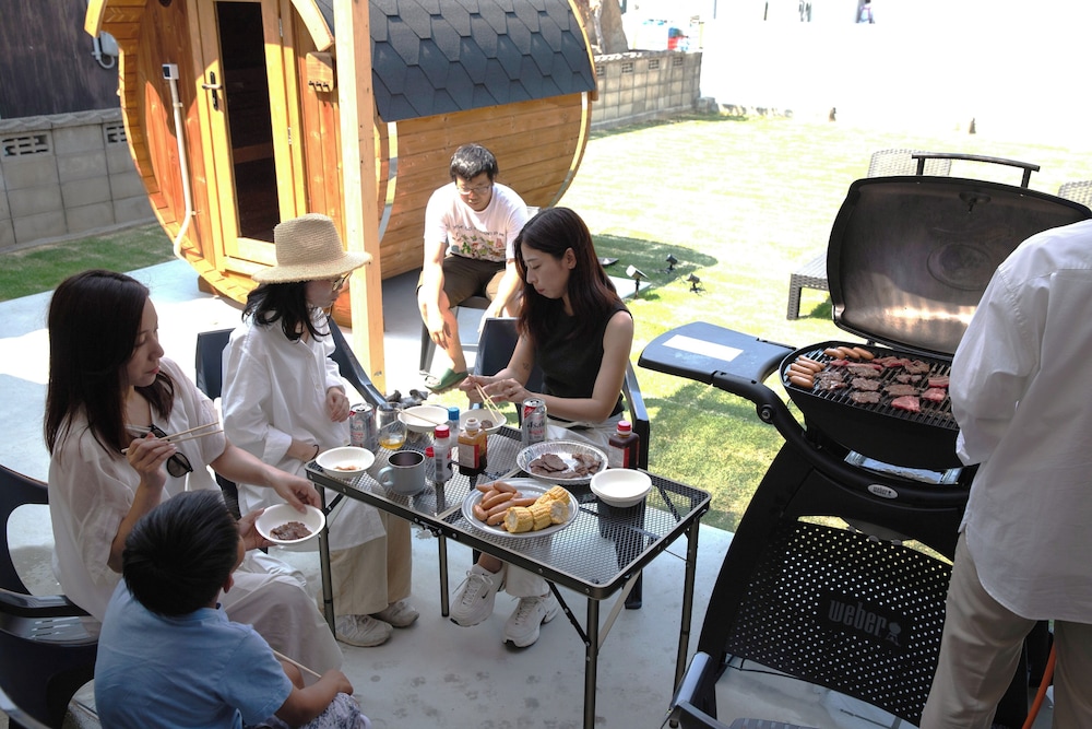 ファミリー ヴィラ オーシャンビュー テラス / パティオ1 | SANTE 4073 STAY & SAUNA HAKATA ISLAND 1