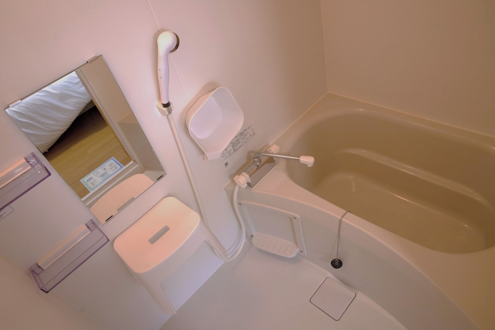 ファミリー ヴィラ オーシャンビュー バスルーム2 | SANTE 4073 STAY & SAUNA HAKATA ISLAND 1