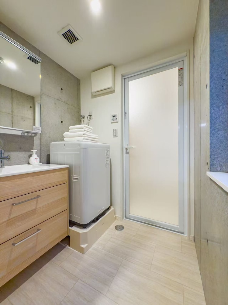 シニア ダブルルーム 1 ベッドルーム 禁煙 バルコニー バスルーム1 | ideas ASAKUSA