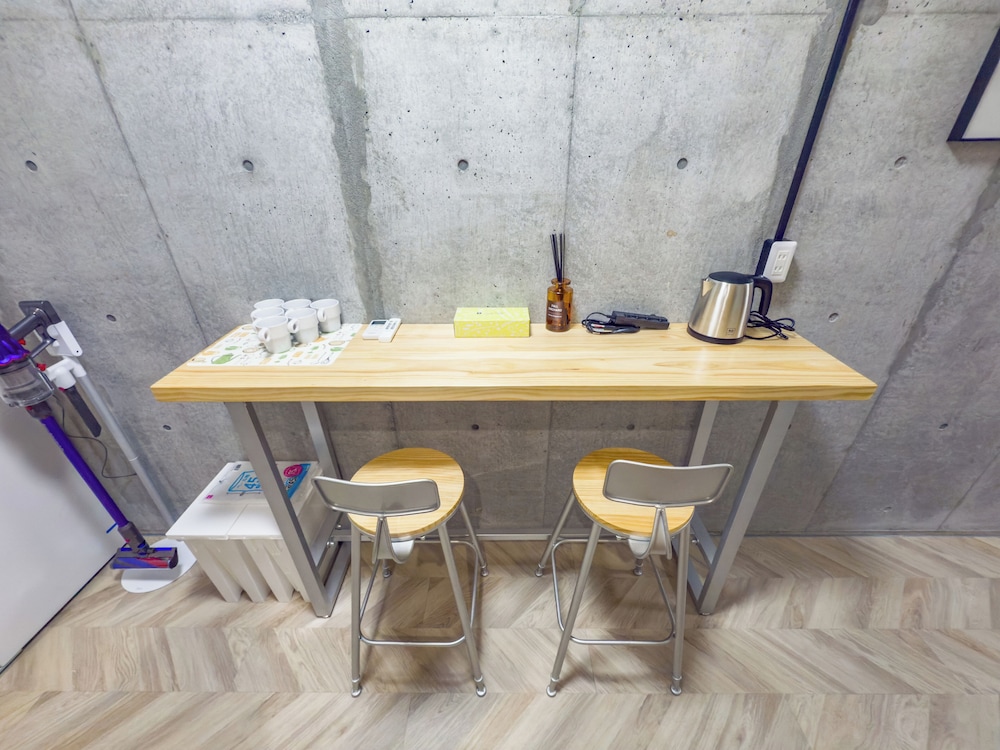 ファミリー スイート ベッド (複数台) 禁煙 1 階 リビング エリア1 | ideas ASAKUSA