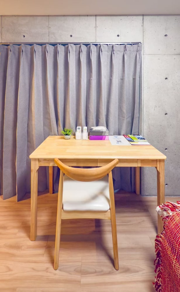 シニア ダブルルーム 1 ベッドルーム 禁煙 バルコニー リビング エリア0 | ideas ASAKUSA