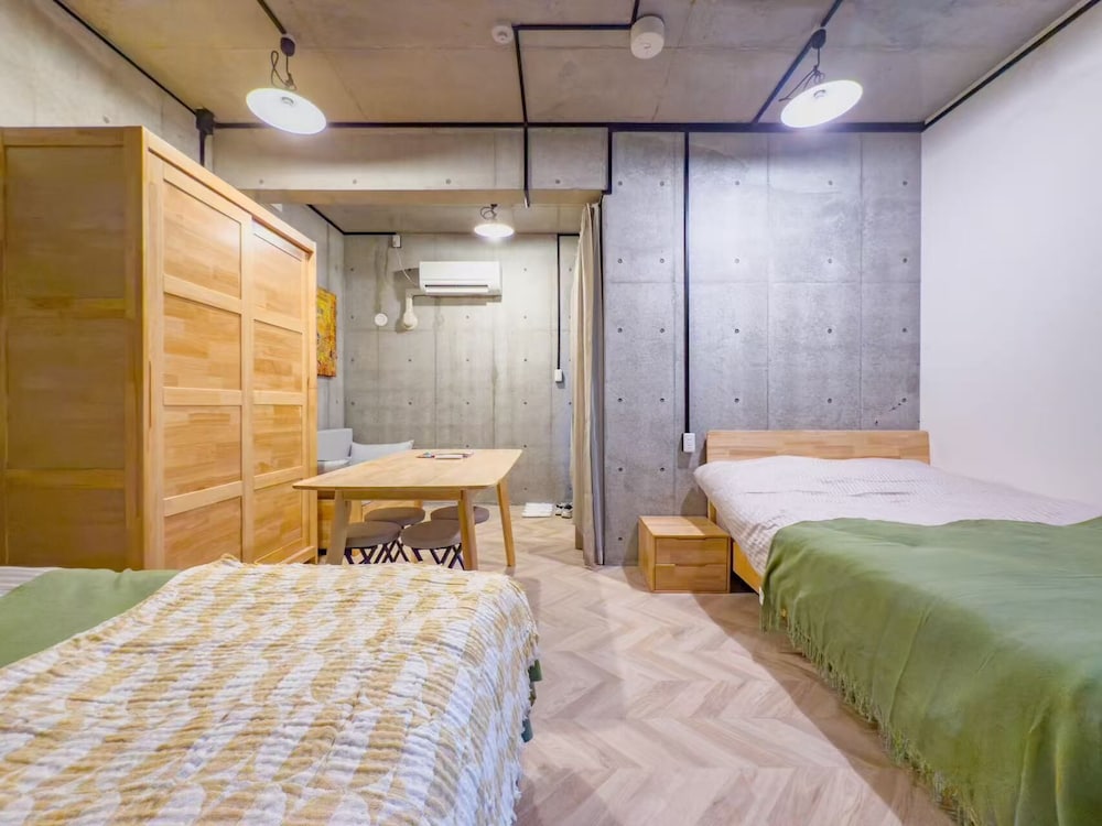 ファミリー スイート ベッド (複数台) 禁煙 1 階 客室7 | ideas ASAKUSA