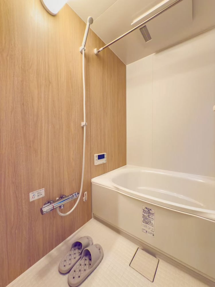 シニア ダブルルーム 1 ベッドルーム 禁煙 バルコニー バスルーム0 | ideas ASAKUSA