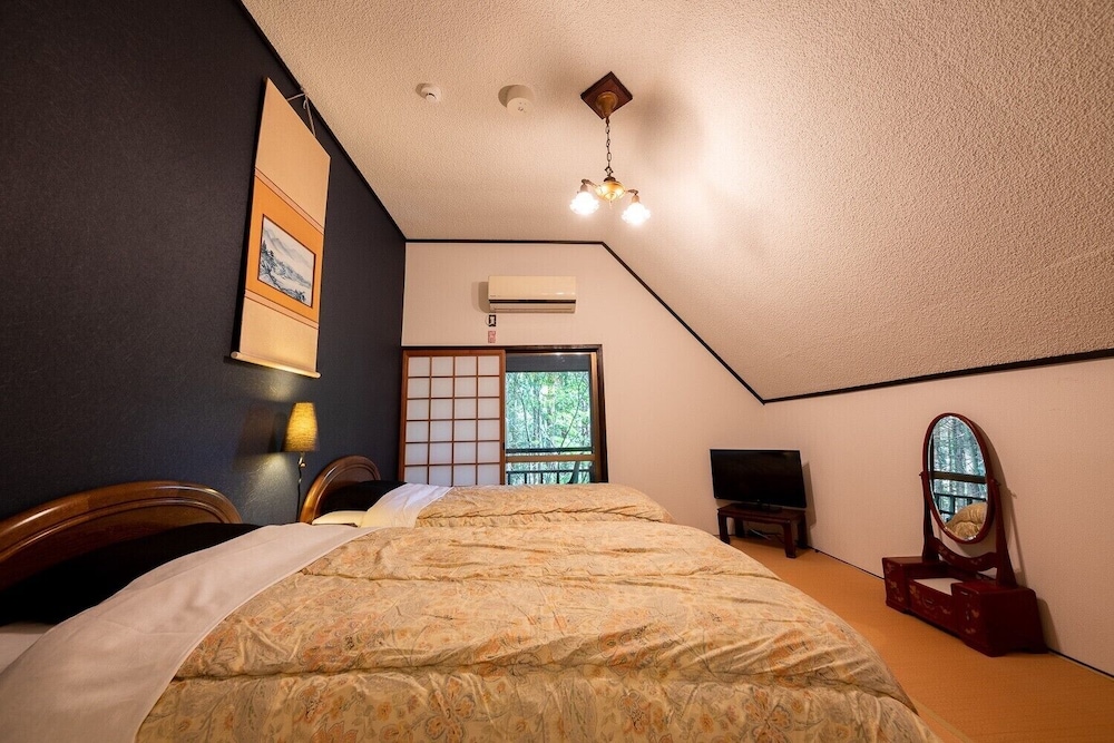 スーペリア ツインルーム 禁煙 客室1 | 大正由布の花