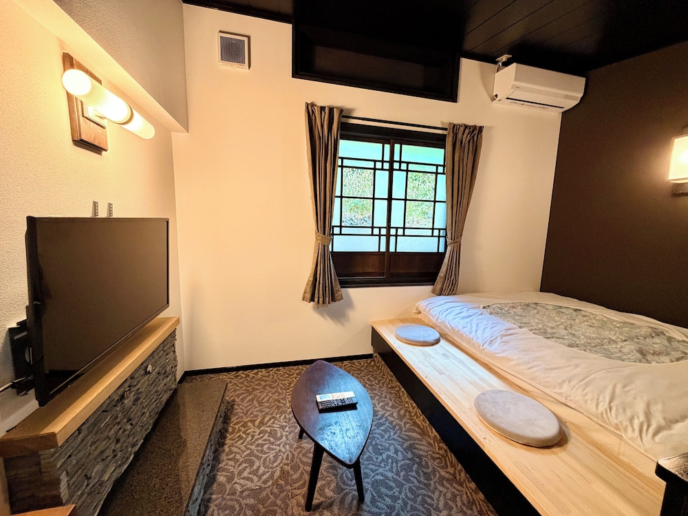 スタンダード ダブルルーム 禁煙 | 大正由布の花