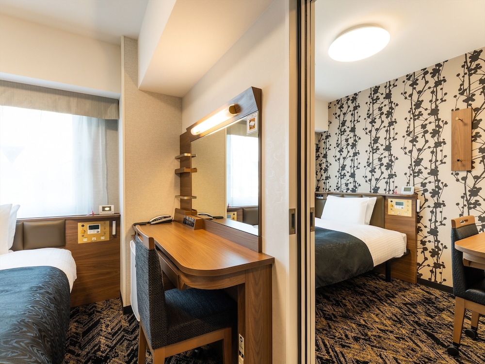 (シングル×シングル) コネクティングルーム 2名利用 禁煙 | アパホテル〈鳥取駅前〉