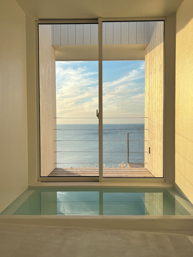 ベーシック ヴィラ オーシャンビュー バスルーム0 | Cliff House MORAI