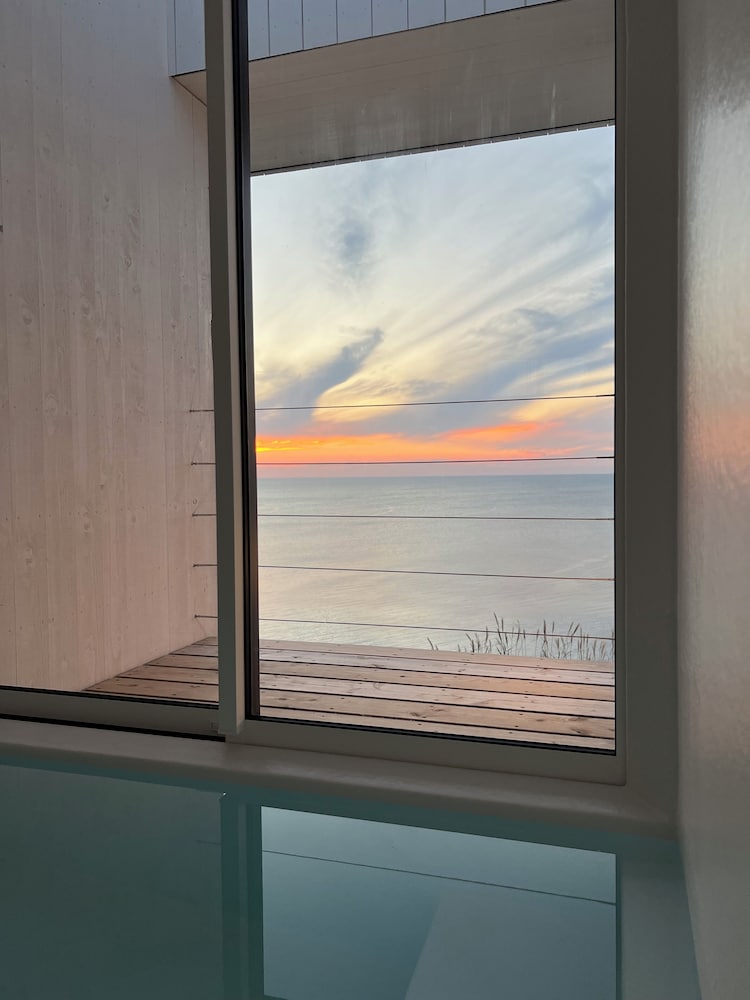 ベーシック ヴィラ オーシャンビュー バスルーム1 | Cliff House MORAI